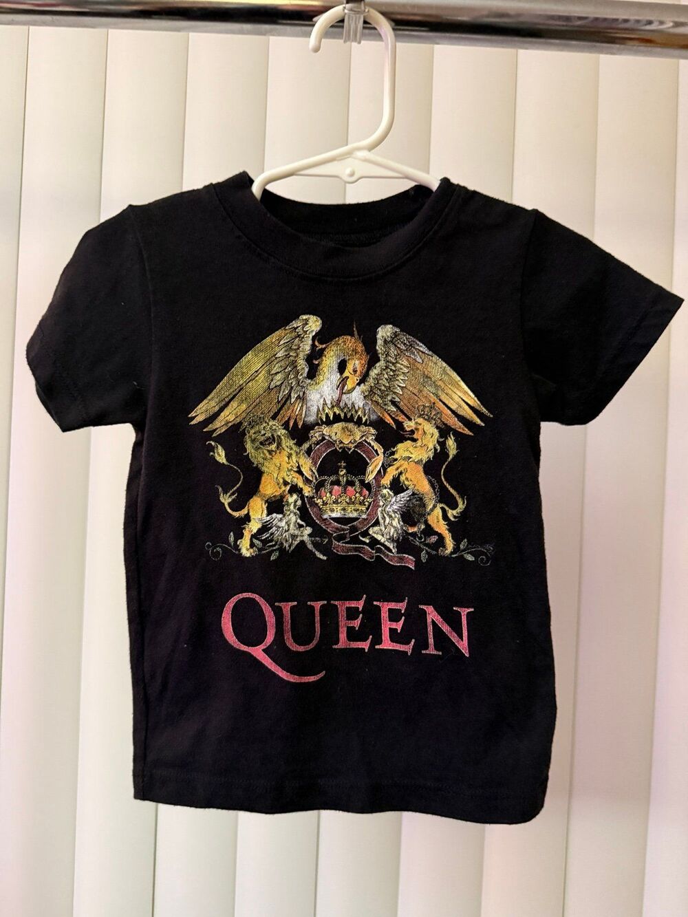 Toddler Boy’s Queen Classic Rock Black Band T-Shirt Size 2T